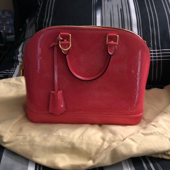 Louis Vuitton Handbags - Louis Vuitton Alma Pm